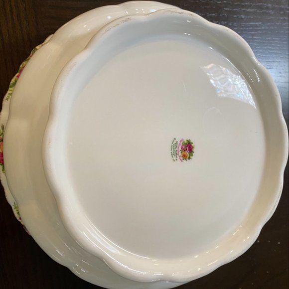 ROYAL ALBERT OLD COUNTRY ROSE EX-LARGE SALAD BOWL - Picture 3 of 13